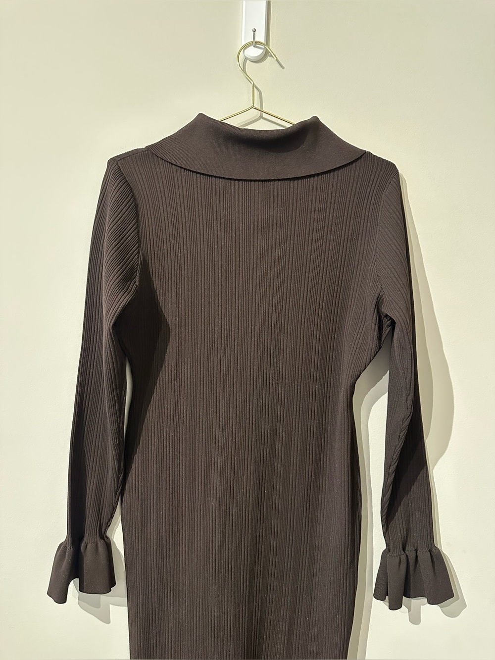 Commense Mermaid Hem Collared Knit Maxi Dress in Dark Brown size Large. NWT - Picture 7 of 9